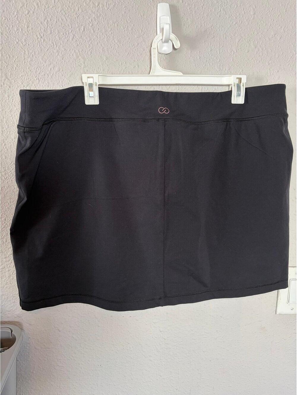 Calia black skort size 2X.